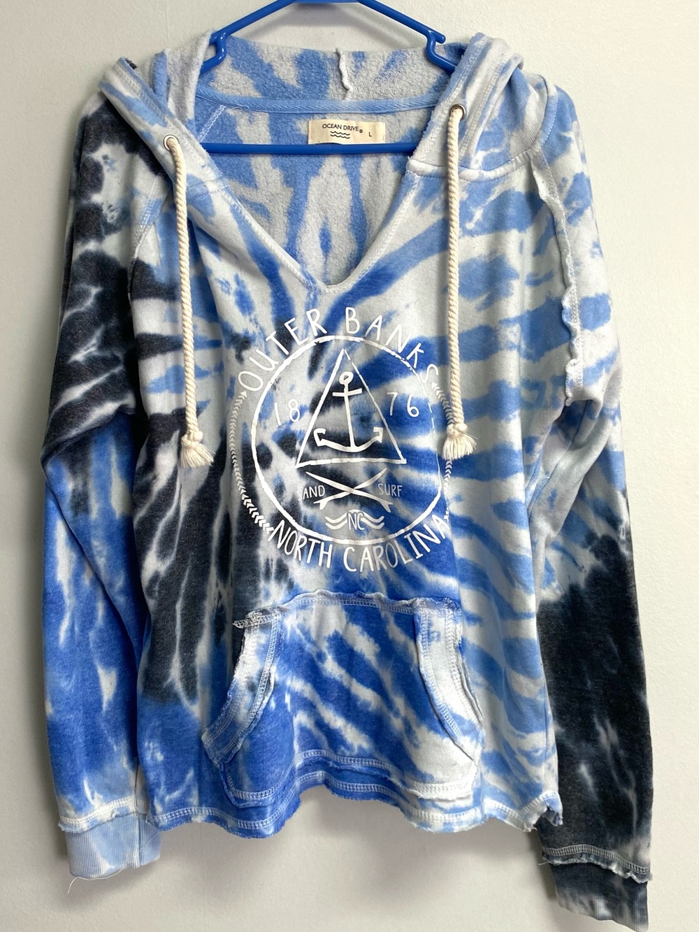 OUTER BANKS TYE DYED HOODIE - LARGE